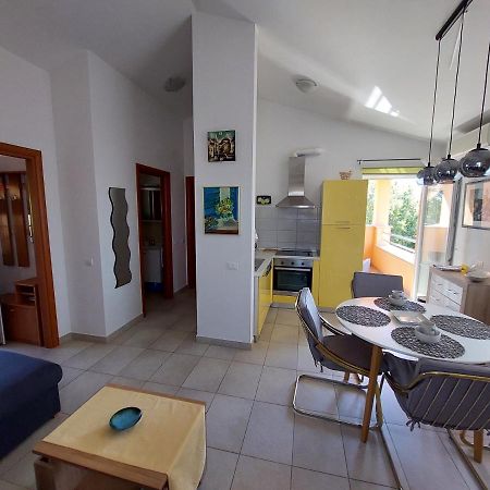 Lana Apartman Fažana Kültér fotó