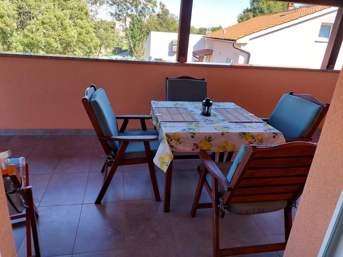 Lana Apartman Fažana Kültér fotó